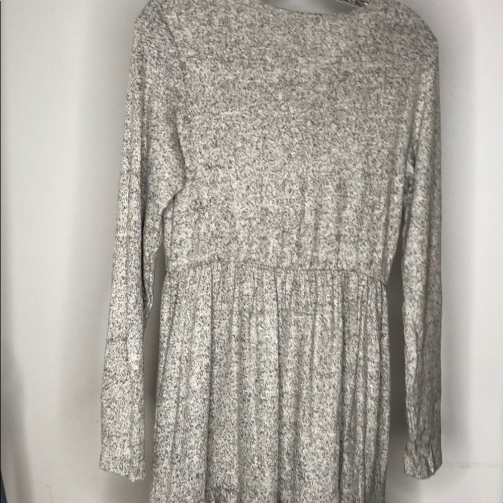 GREY BRUSHED HACCI TIERED POCKET DRESS - Picture 10 of 11